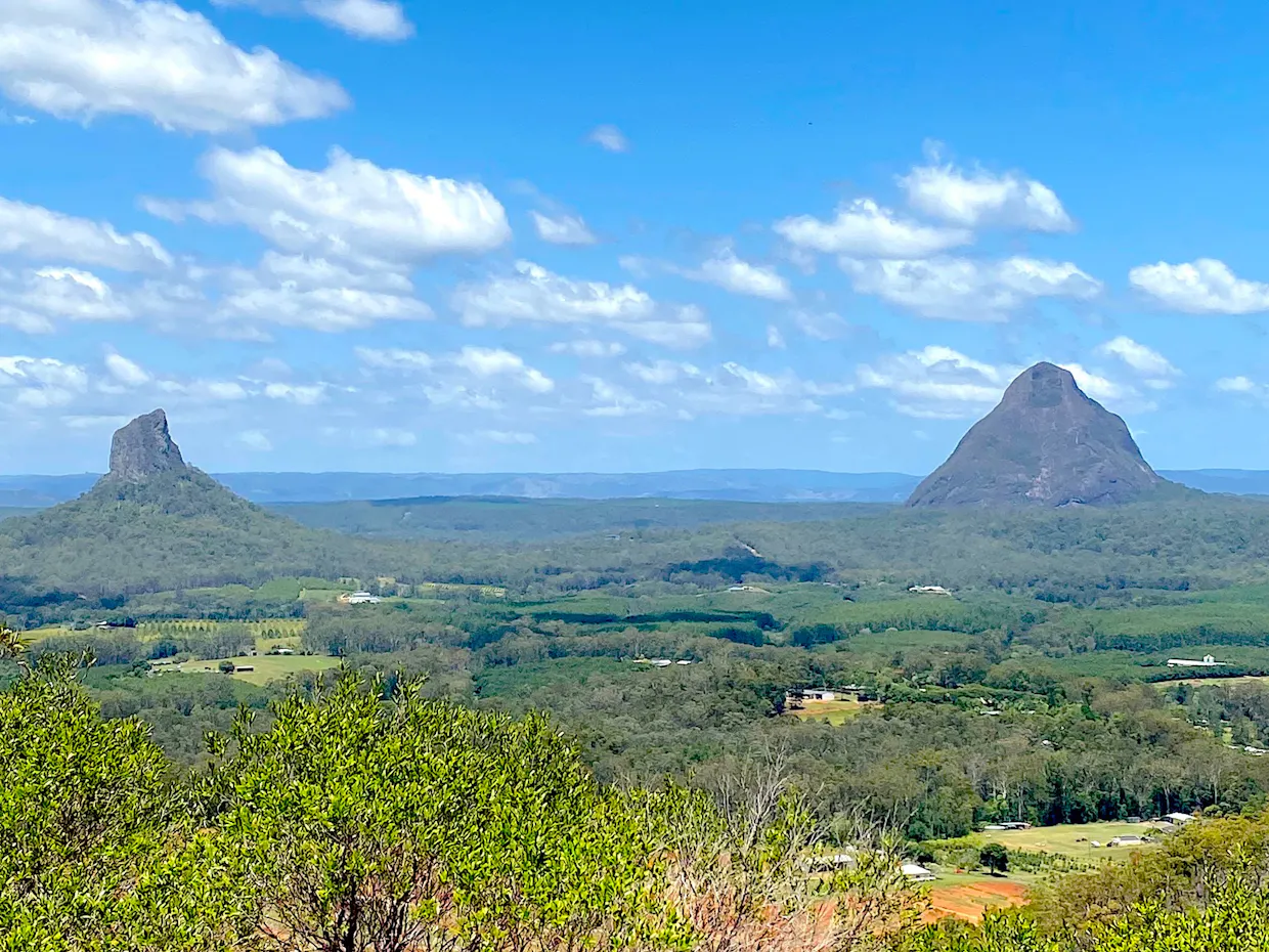 Glass House Mountains Tour with Lunch, Lookouts, Nature and Culture