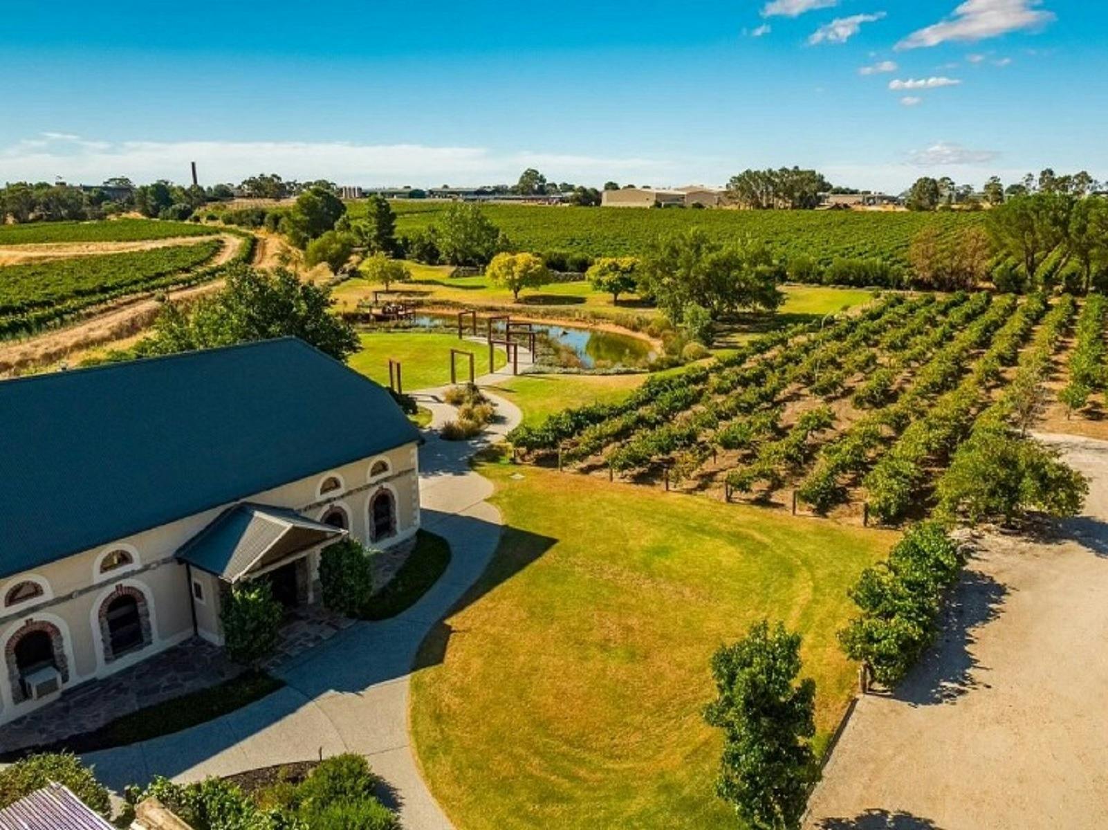 Pirathon Country Estate Barn