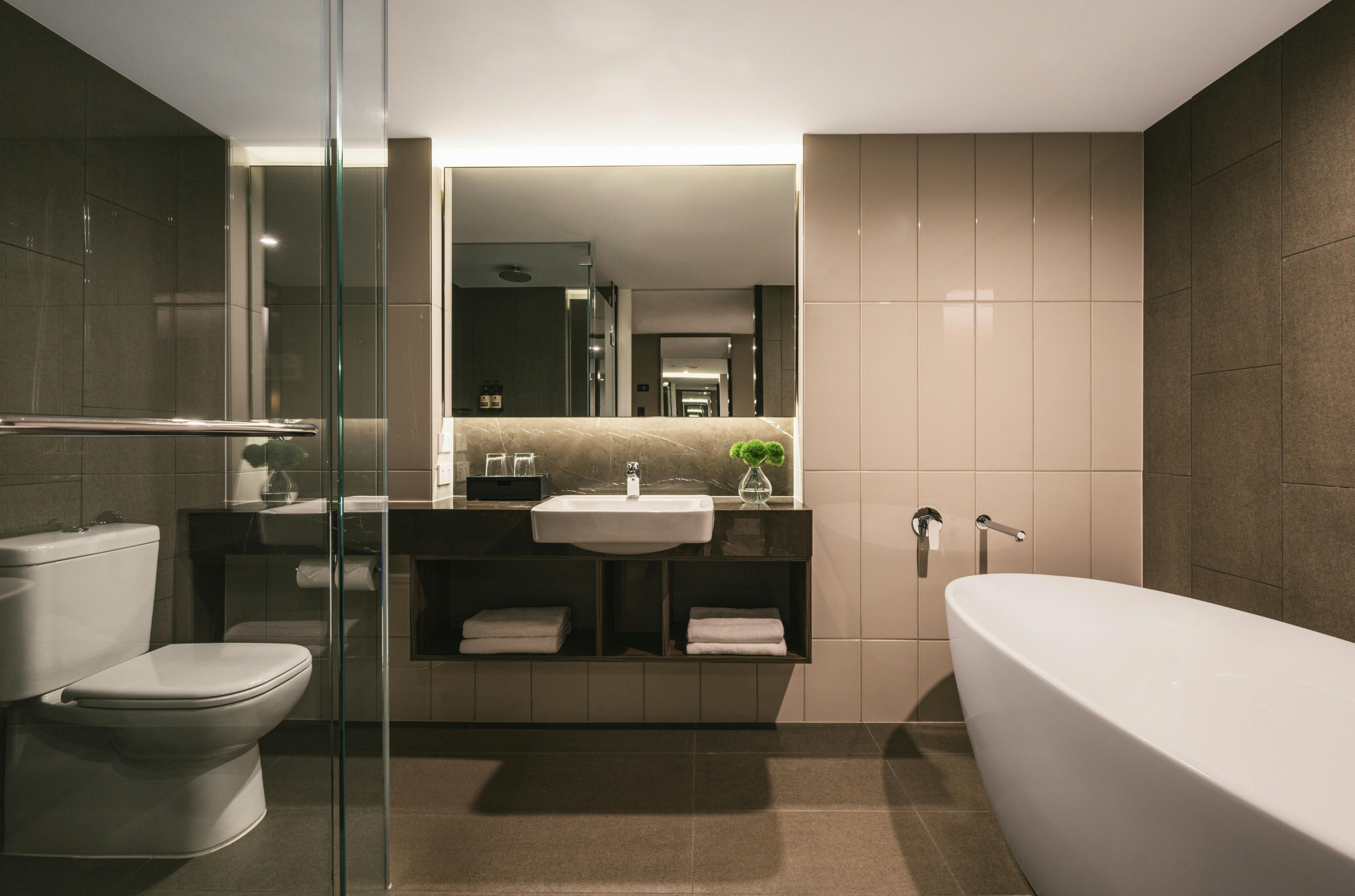 프리미어 킹 코너룸의 욕조