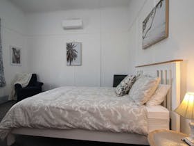 bED 2
