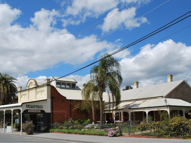 Tocumwal Antiques & Tea Rooms