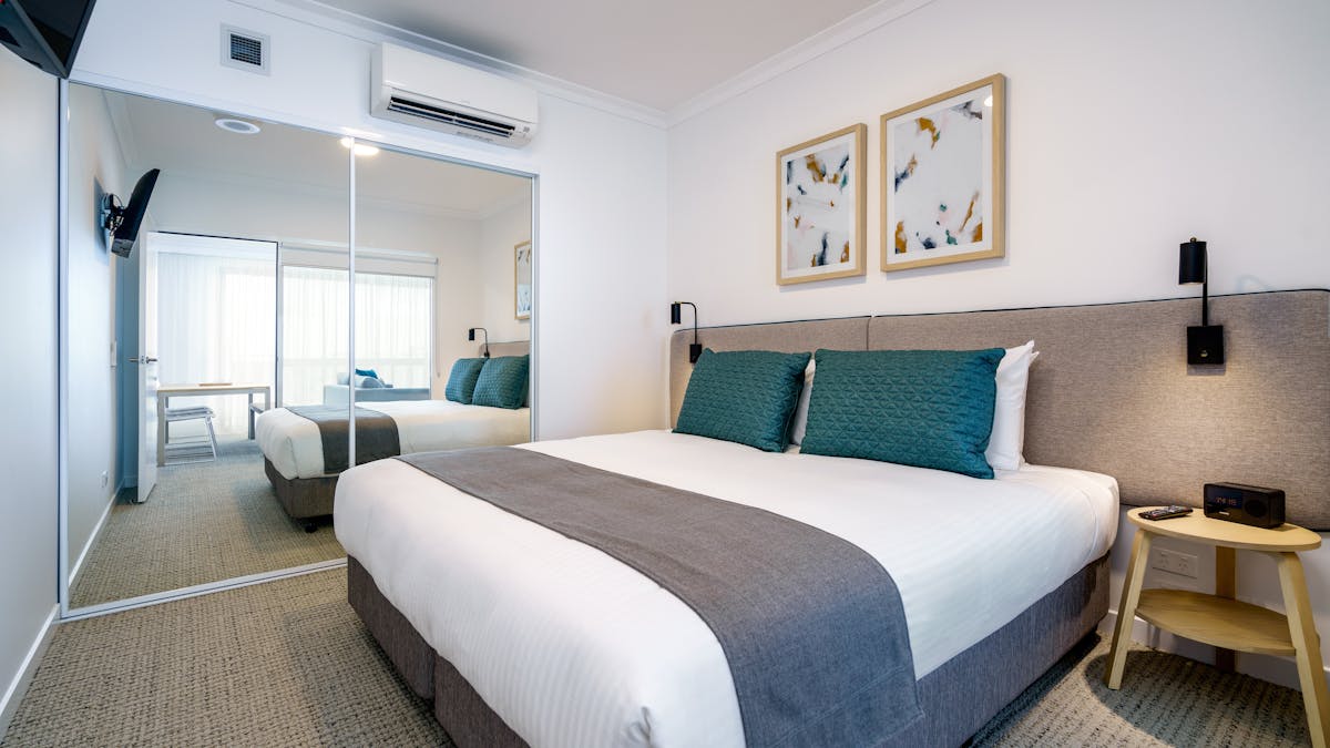 Large king (or two single) beds in all apartments