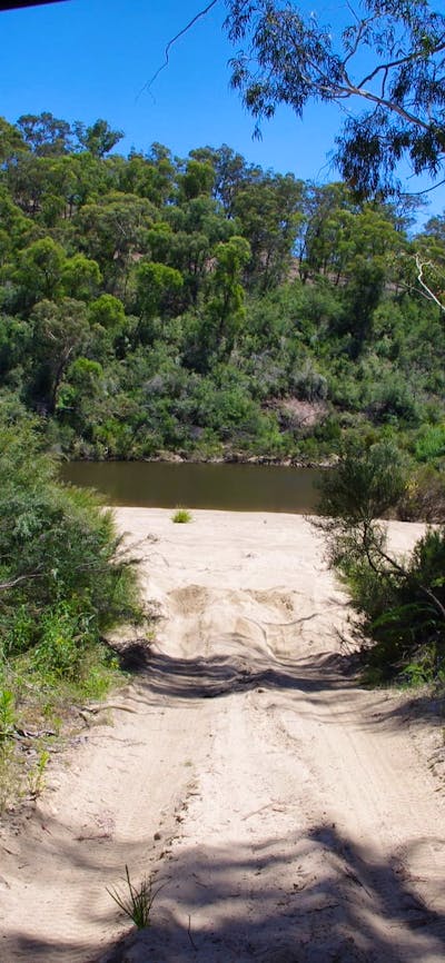 Access behind our property to Shoalhaven River