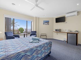 Second floor spa room