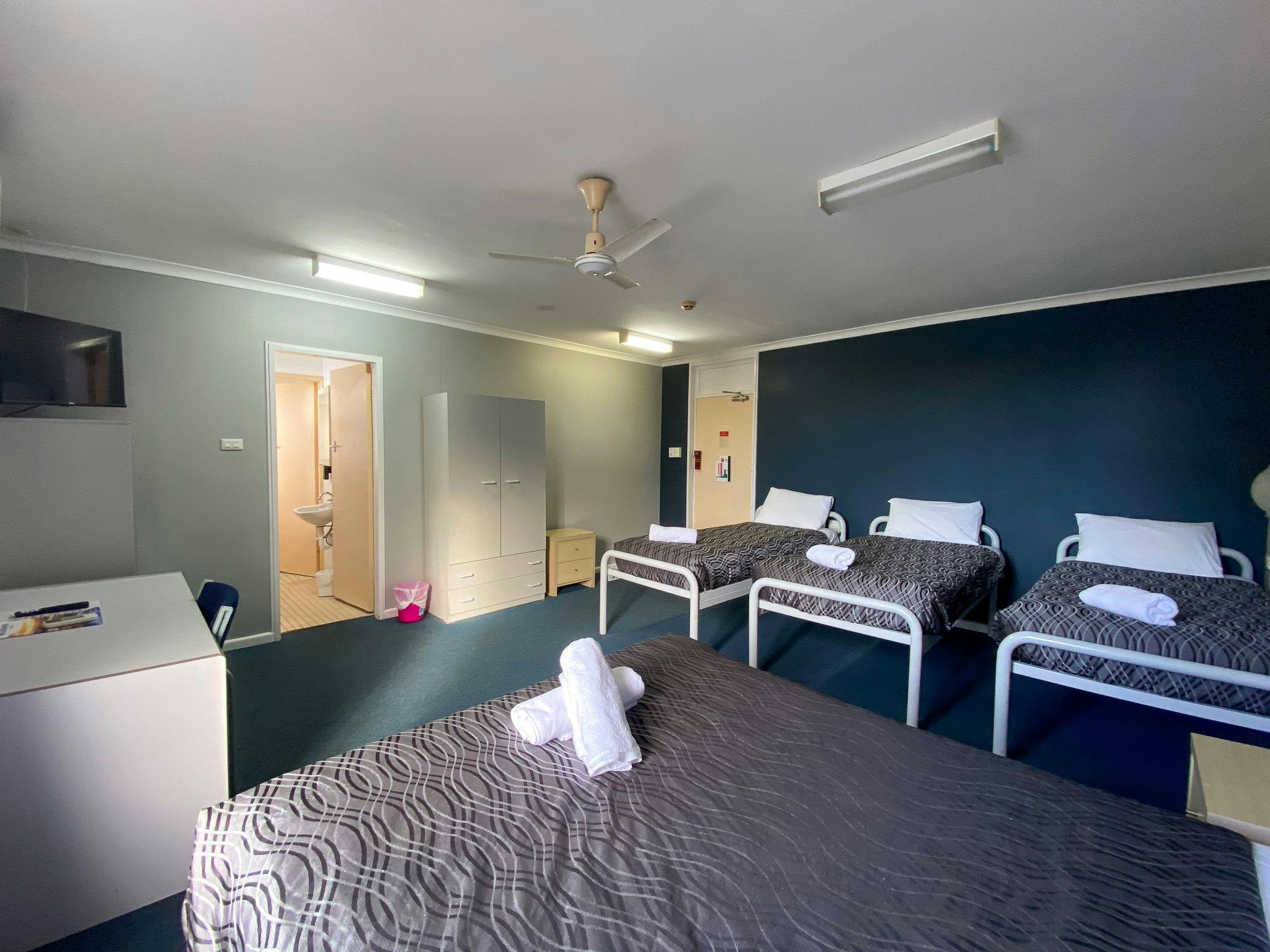 Queen and three Singles