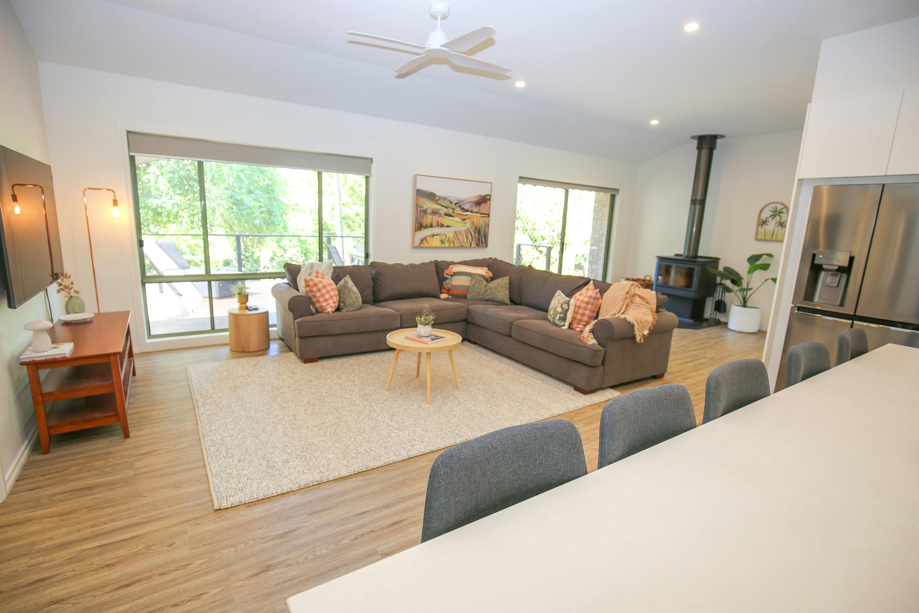 Living room at Mystic Mountain Lodge Bright Family Accommodation Alpine Valley Getaways