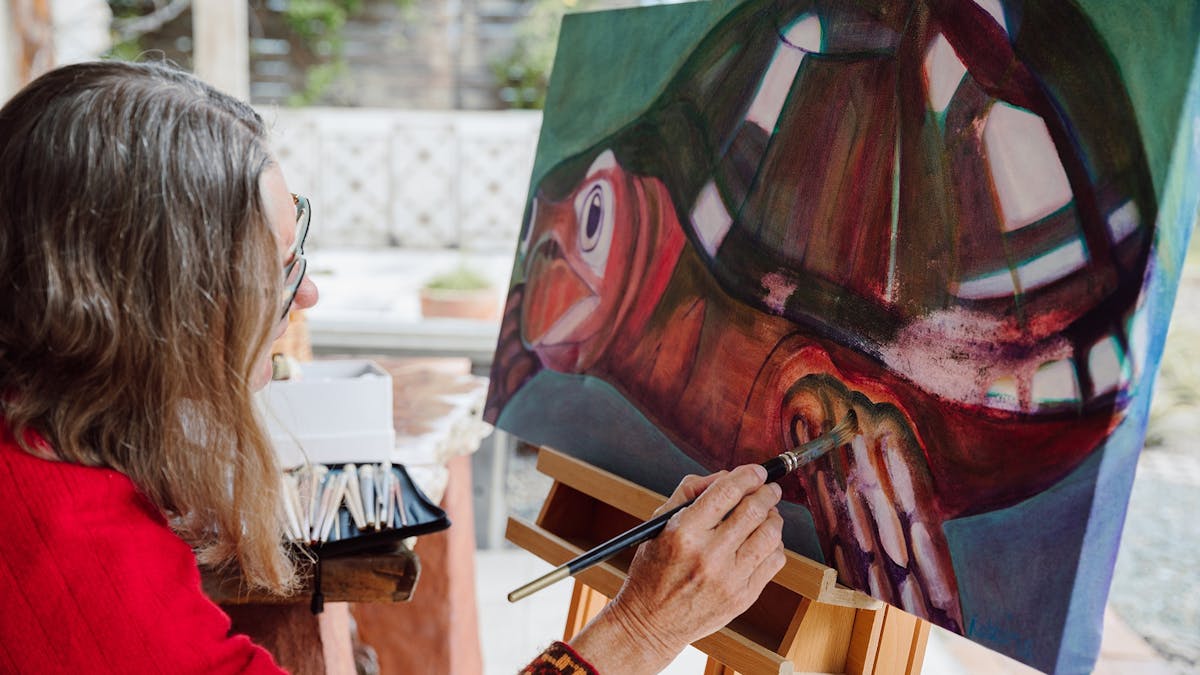 Merinda Robbins paints our island friends