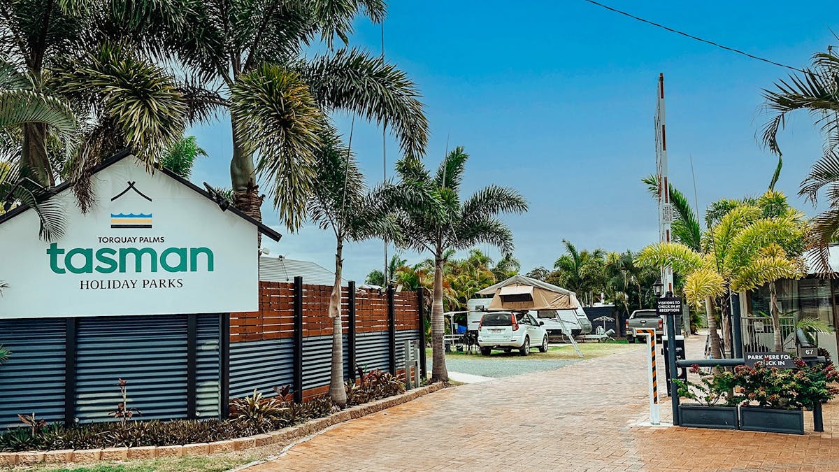 Entrance - Tasman Holiday Parks - Torquay Palms