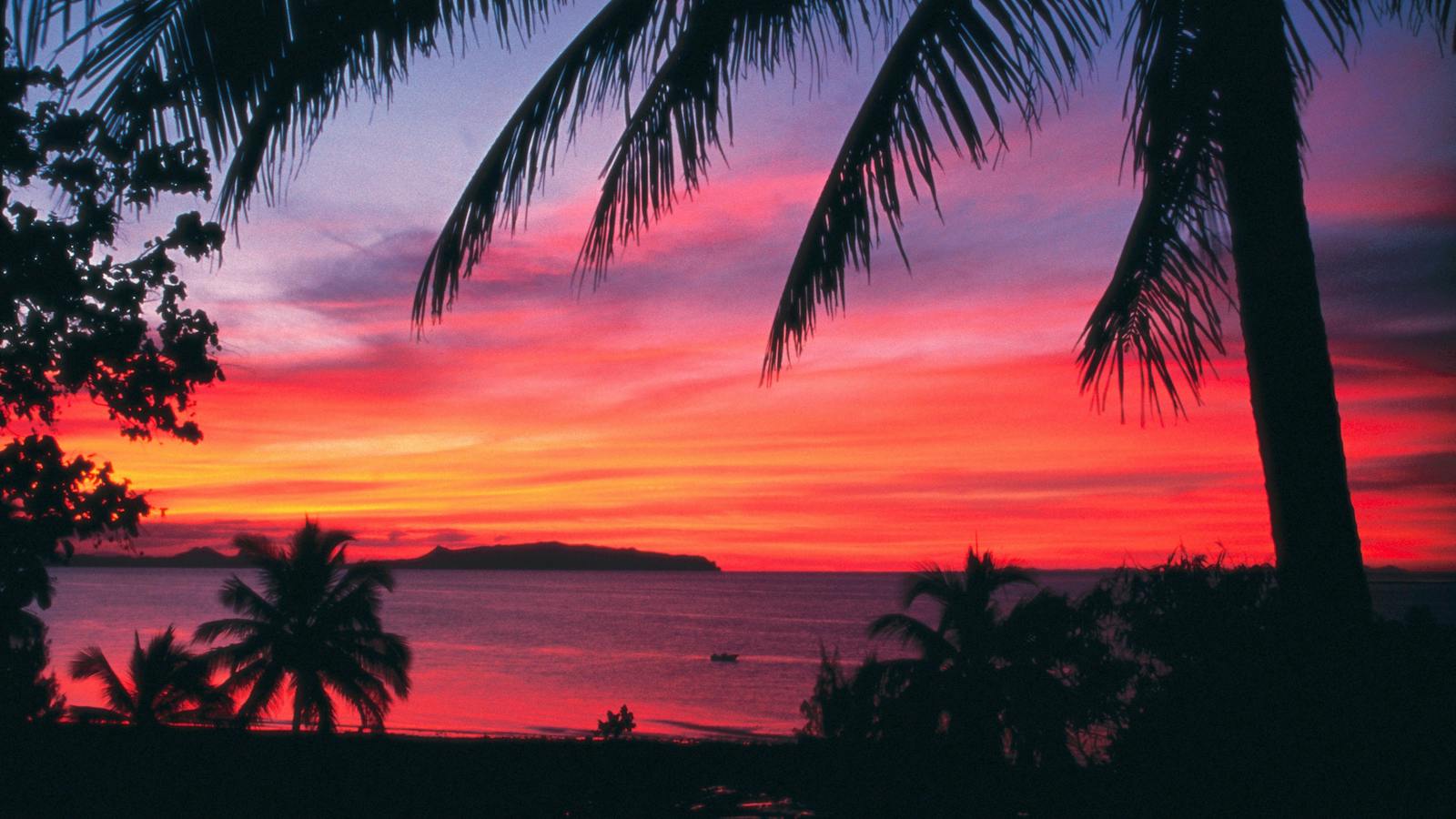 Spectacular sunsets at Shoal Point