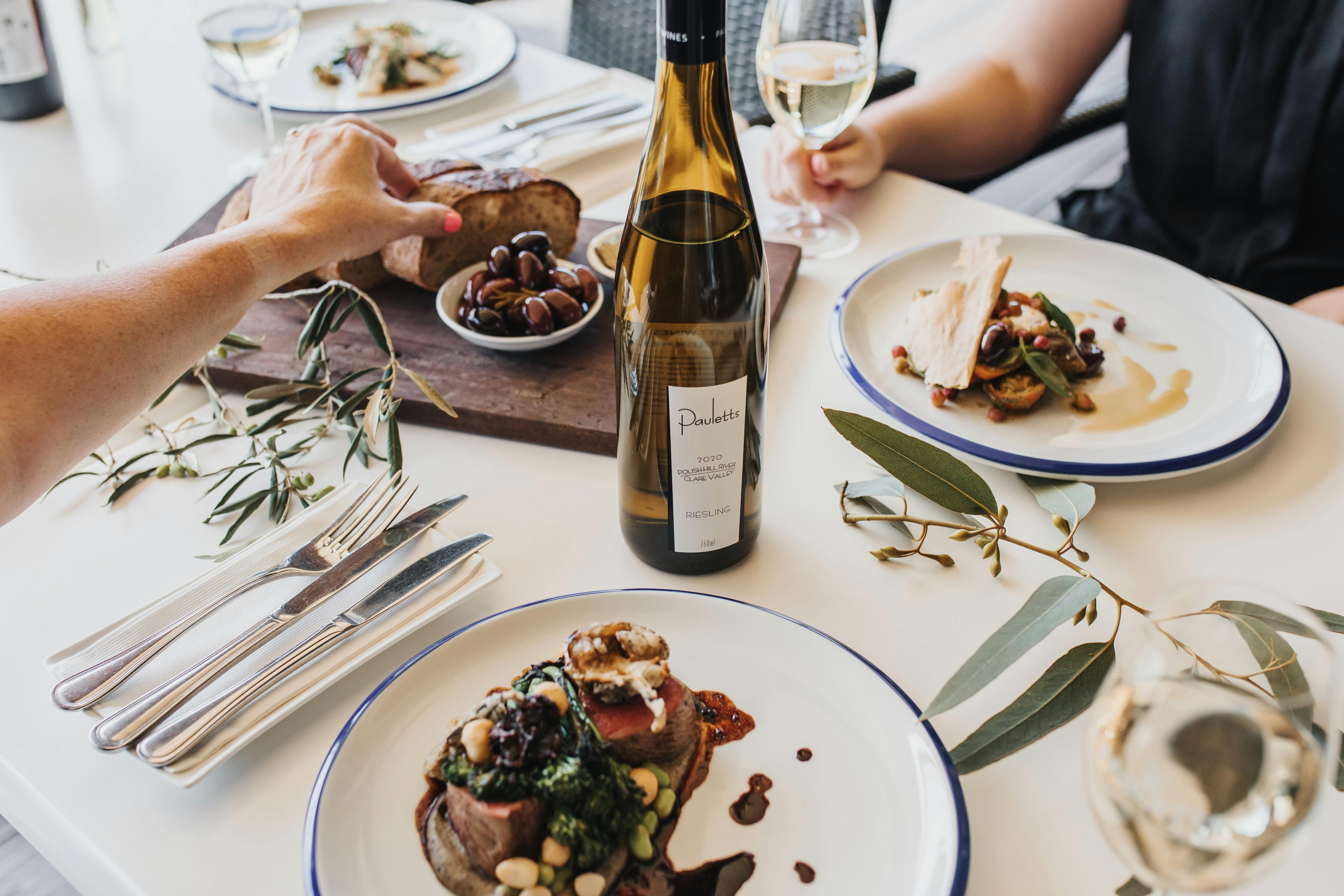 Bush DeVine Restaurant @ Paulett Wines