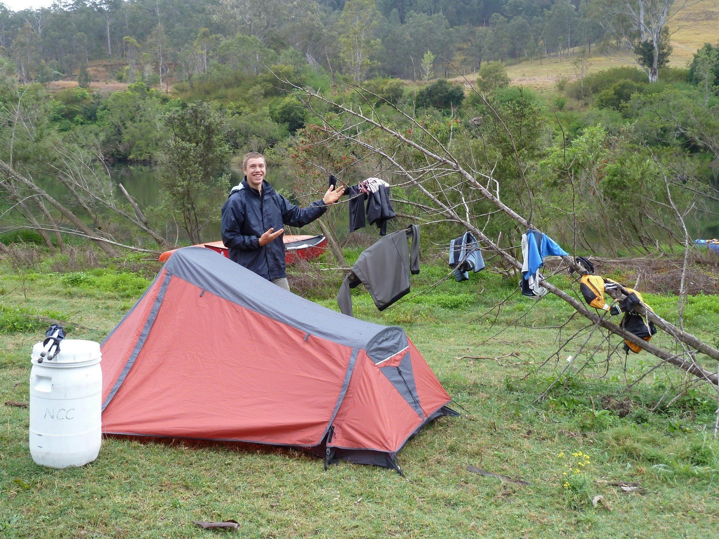 ニンボイダ川のカヌー