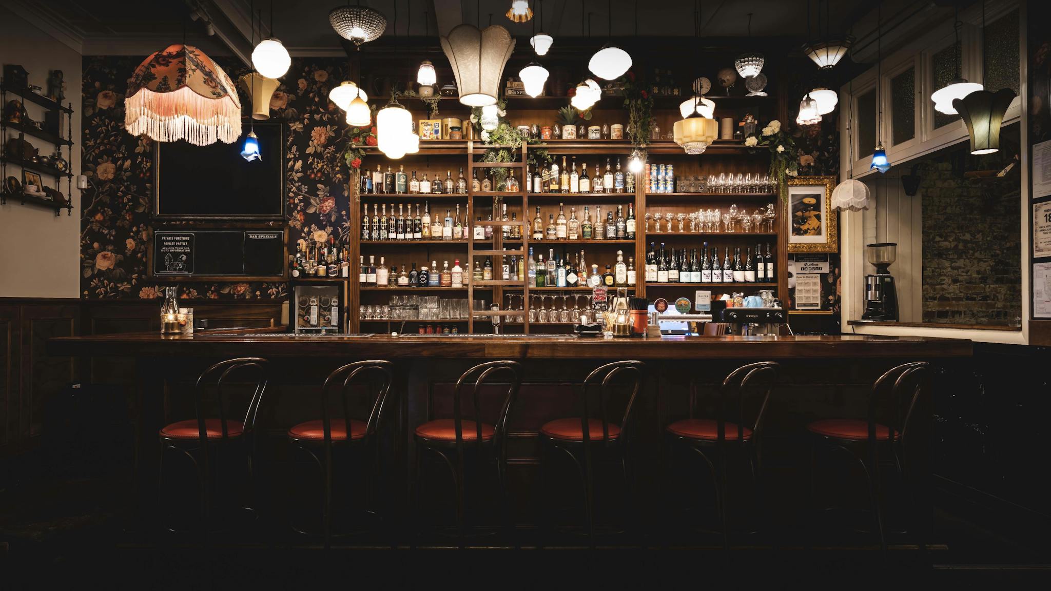 Electric Avenue & Mrs J Rabbits