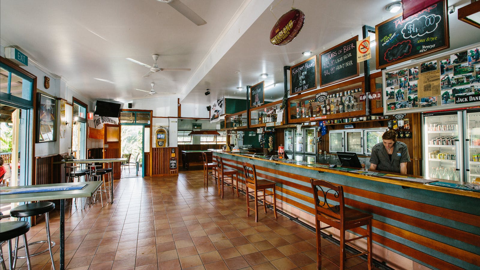 Mena Creek Hotel