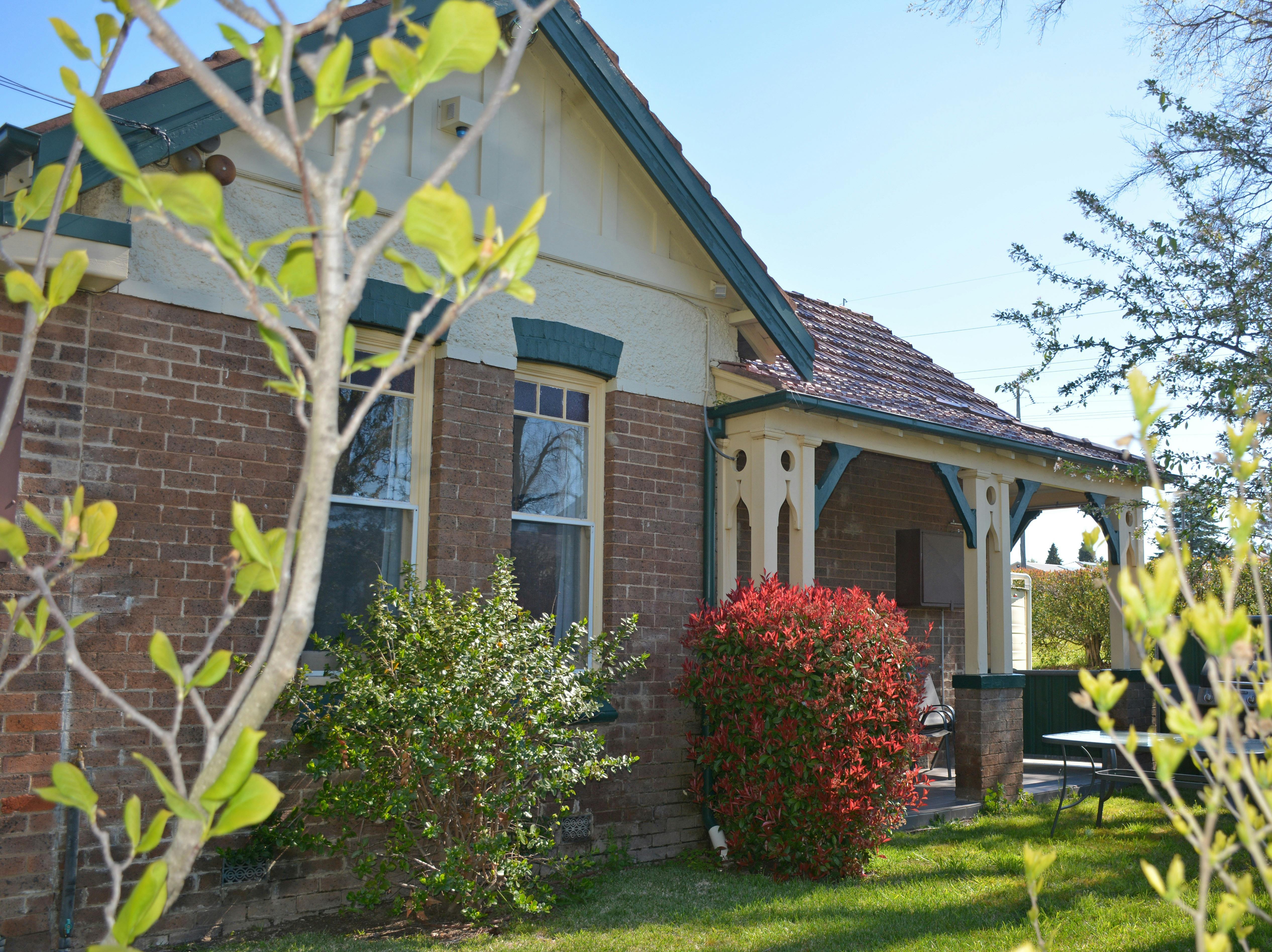 Cottage Colour City Caravan Park