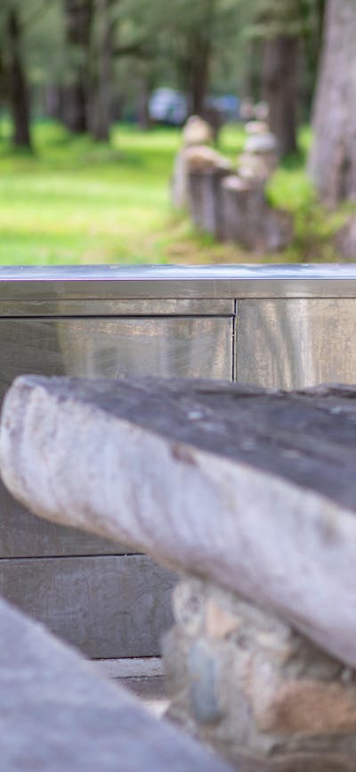 Araluen Creek Campground BBQ and picnic tables