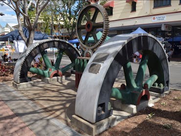 Ellena St sculpture