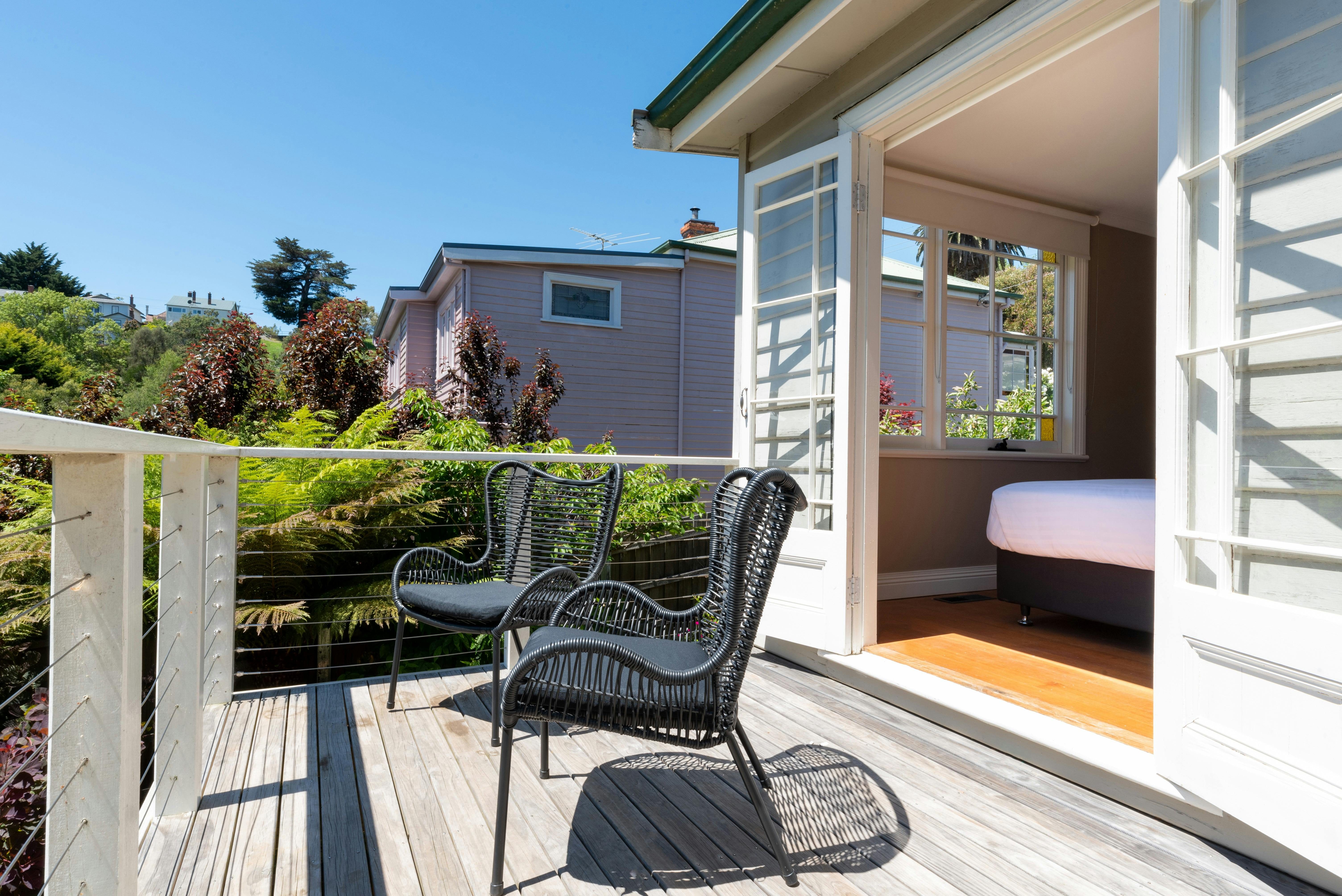 Tiered backyard with outdoor deck at Gorgeous on Galvin holiday home