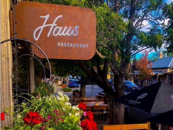 Haus Restaurant Takeaway