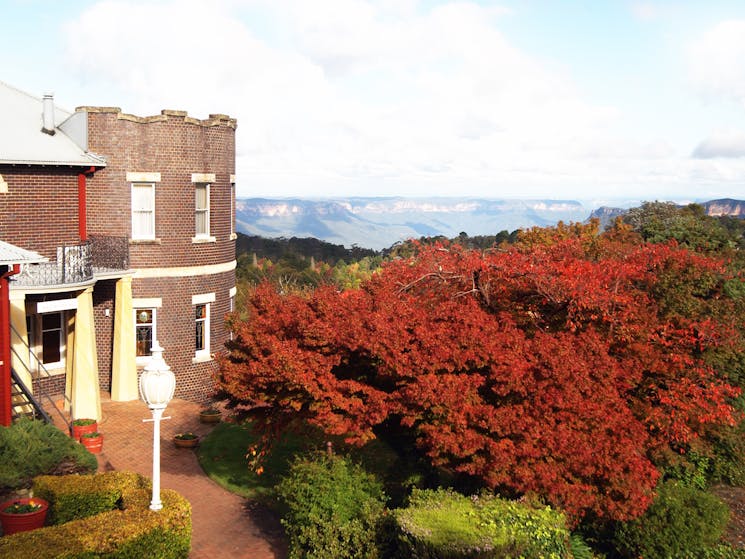 Hotel Mountain Heritage tower, garden and view