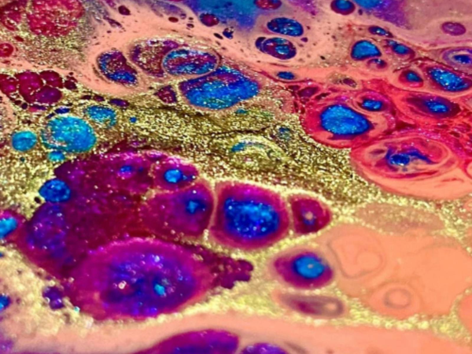 close up resin work
