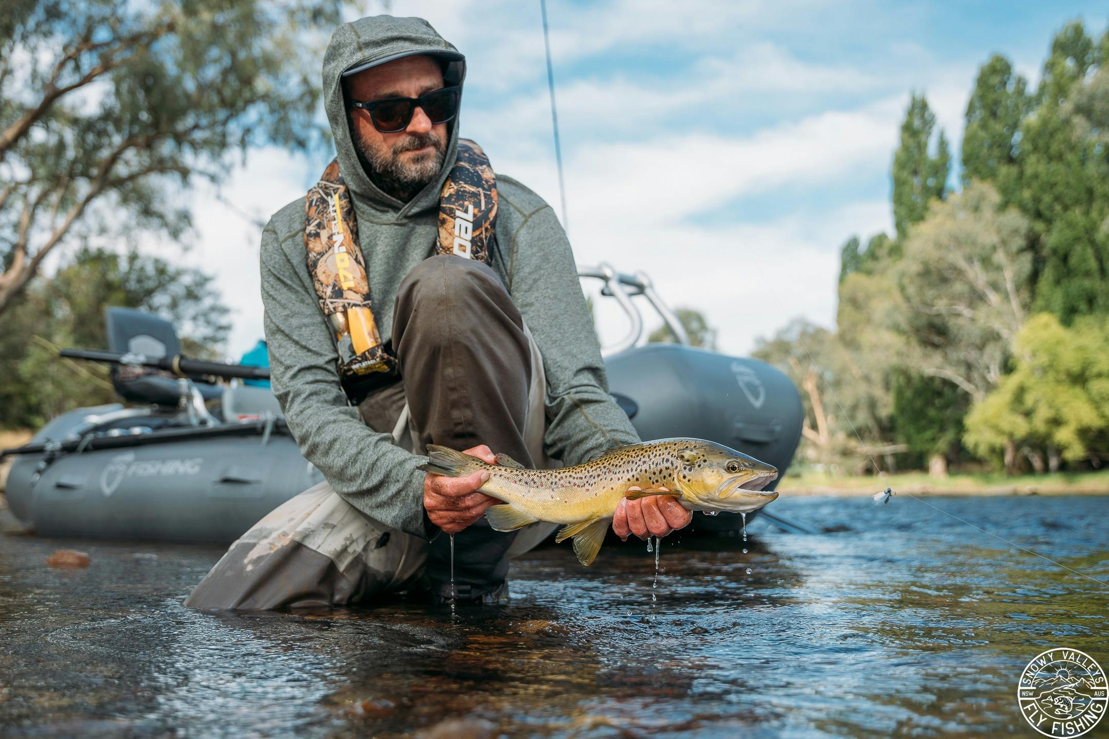 ここトゥムットで世界クラスのフライフィッシングを体験してください!