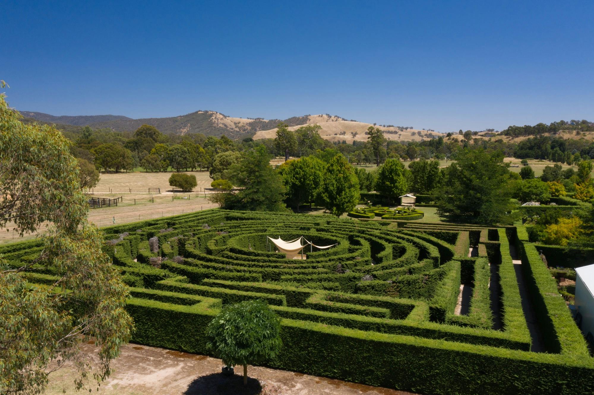 High Country Gardens, Cafe, Gallery and Maze