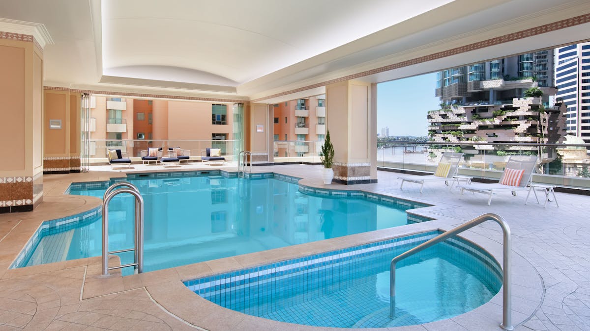 Luxurious Level-4 Pool and Whirlpool