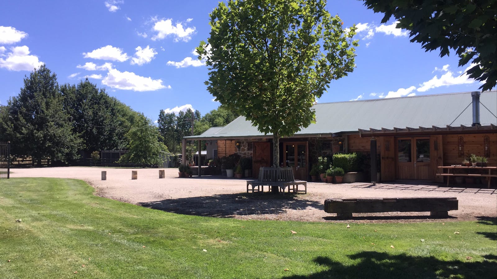 St Maur Wines