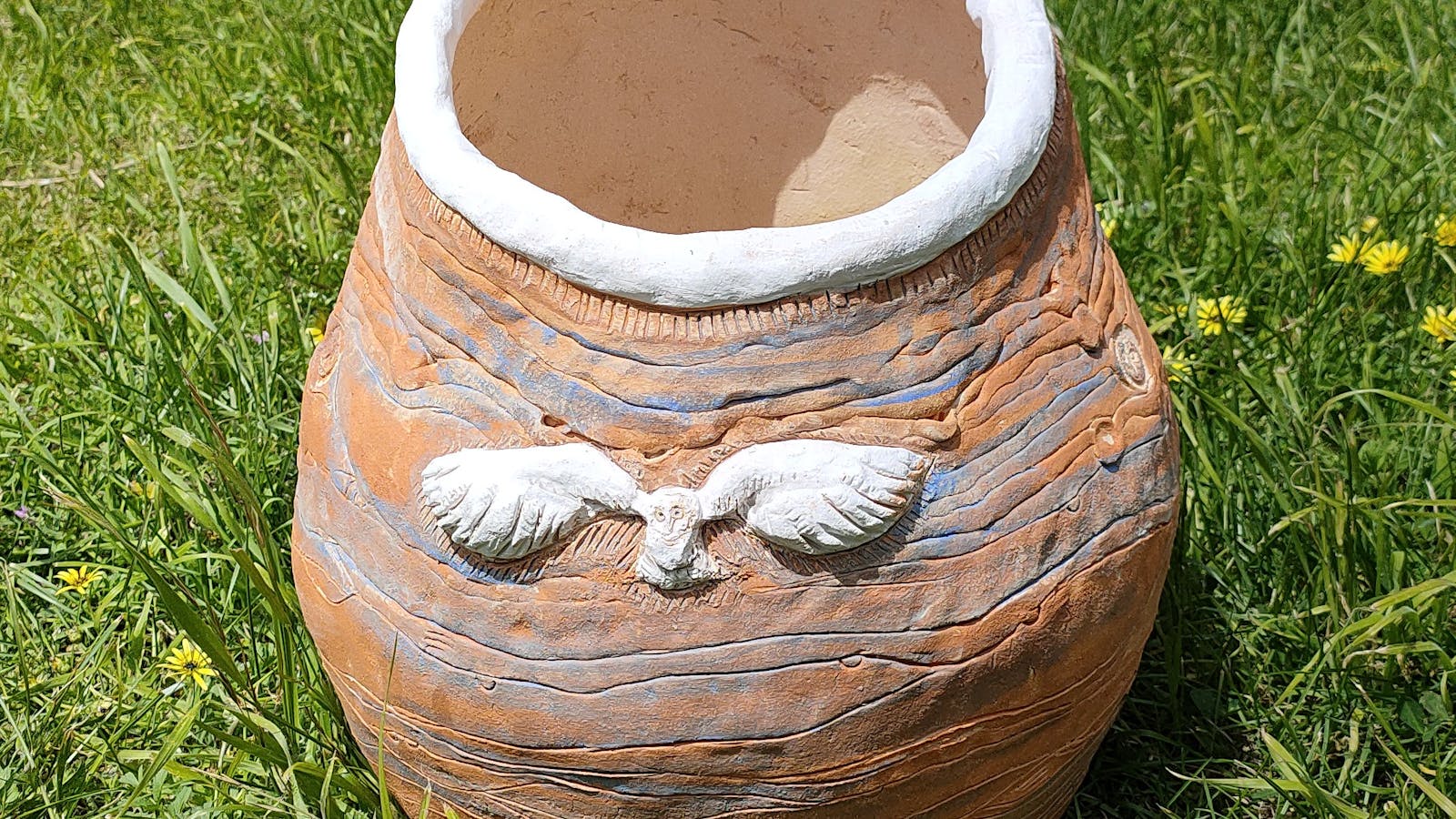 Large flower pot