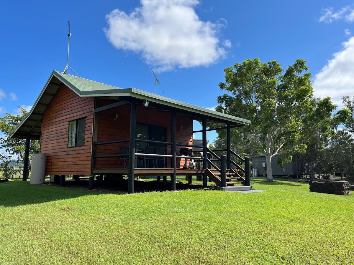 Exterior Cabin 2
