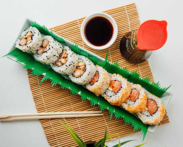 Roll Roll Sushi