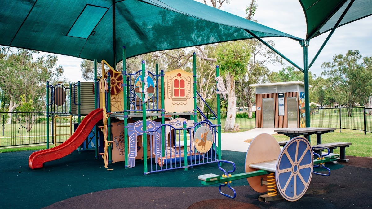 Charleville Graham Andrews Parklands edit