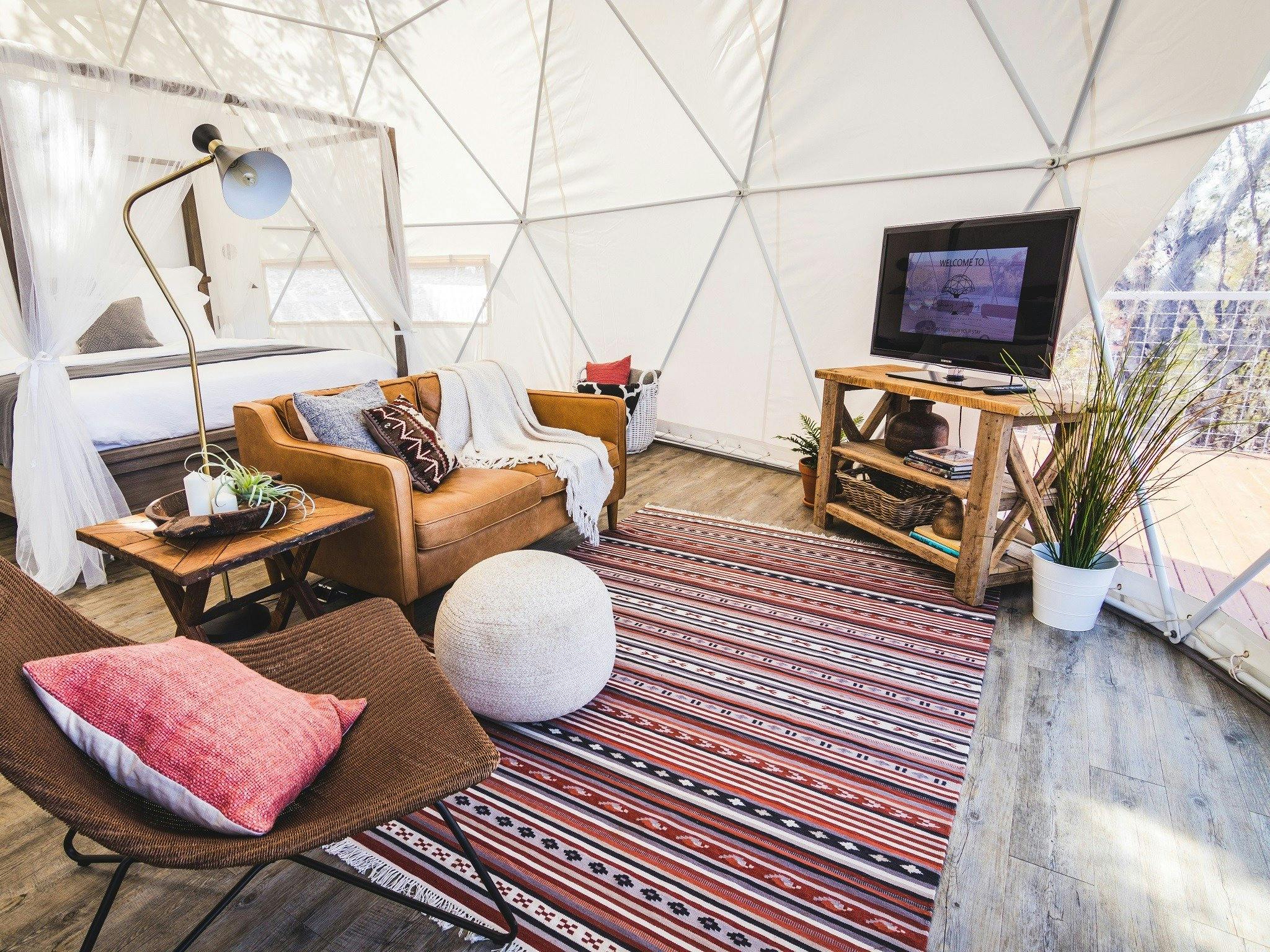 Faraway Domes Country Retreat