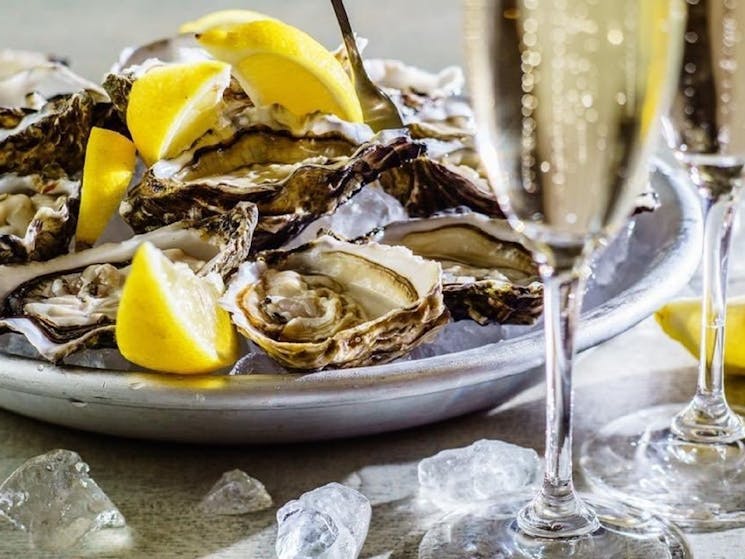 Crisp Semillon & Oysters @ Dindima