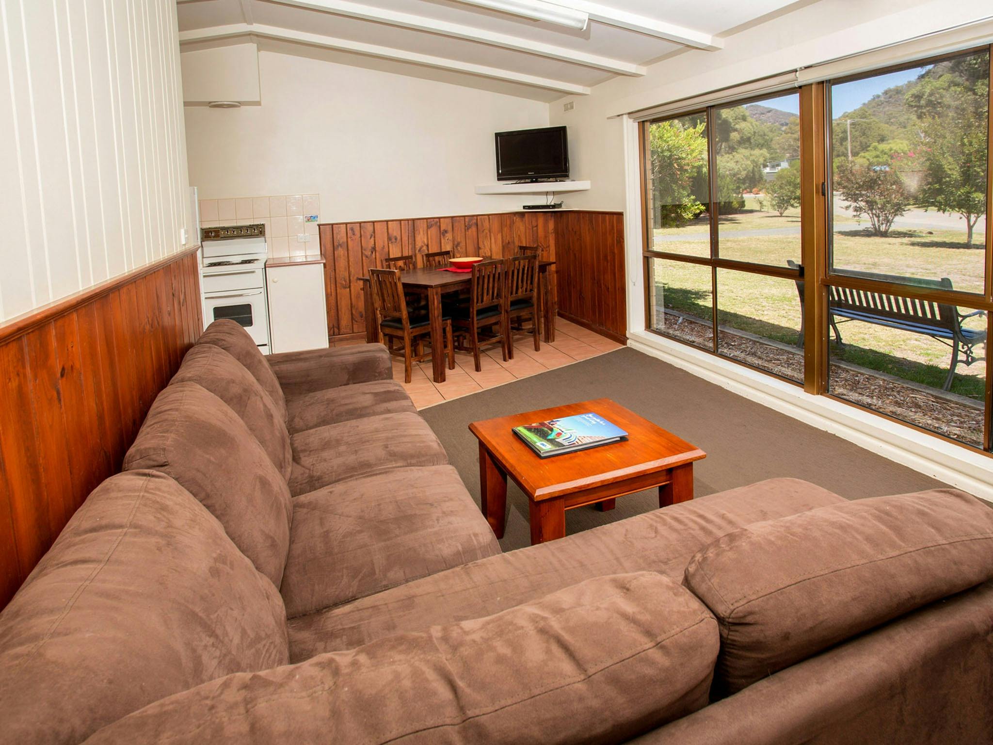 Two Bedroom Cabin - Sleeps Five