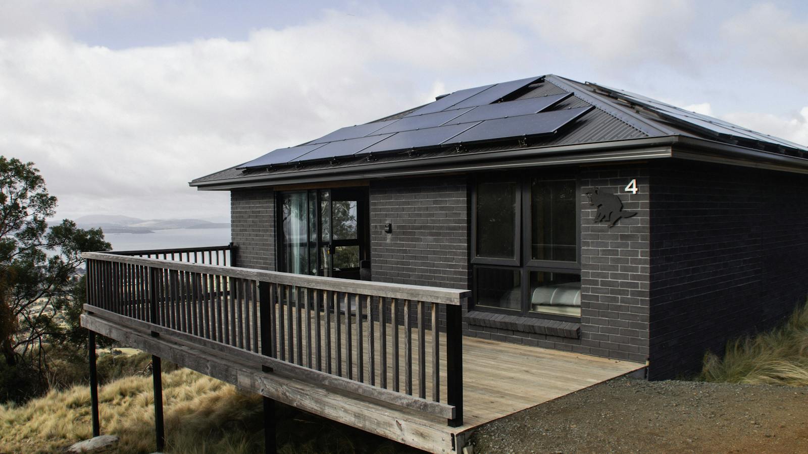 Devil House surrounded by peaceful Tasmanian bushland