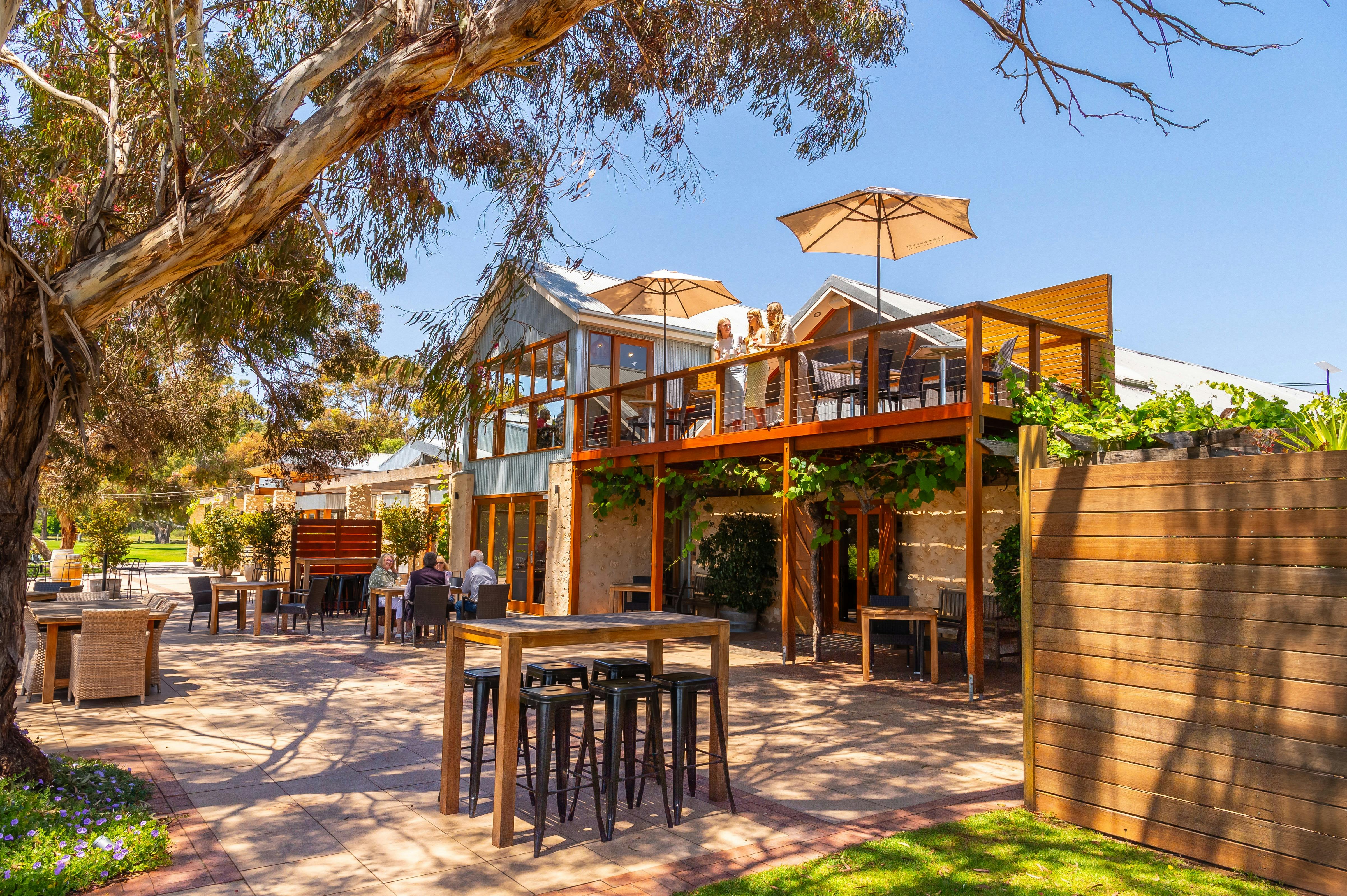 Follett Lake Breeze Wines Langhorne Creek