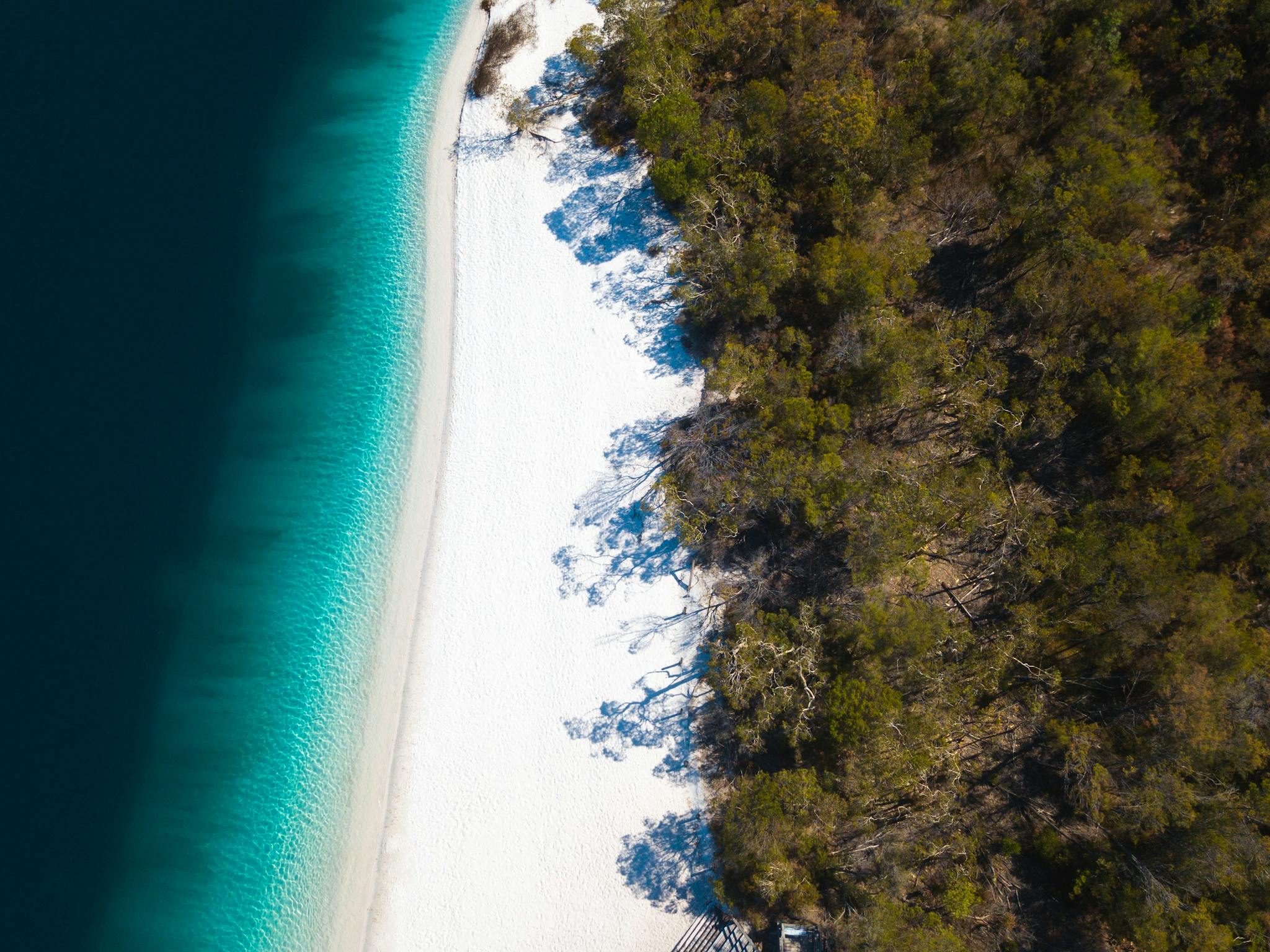 Lake McKenzie as seen from above Lake McKenzie as seen from above