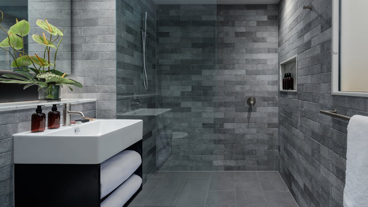 Bailey bathroom