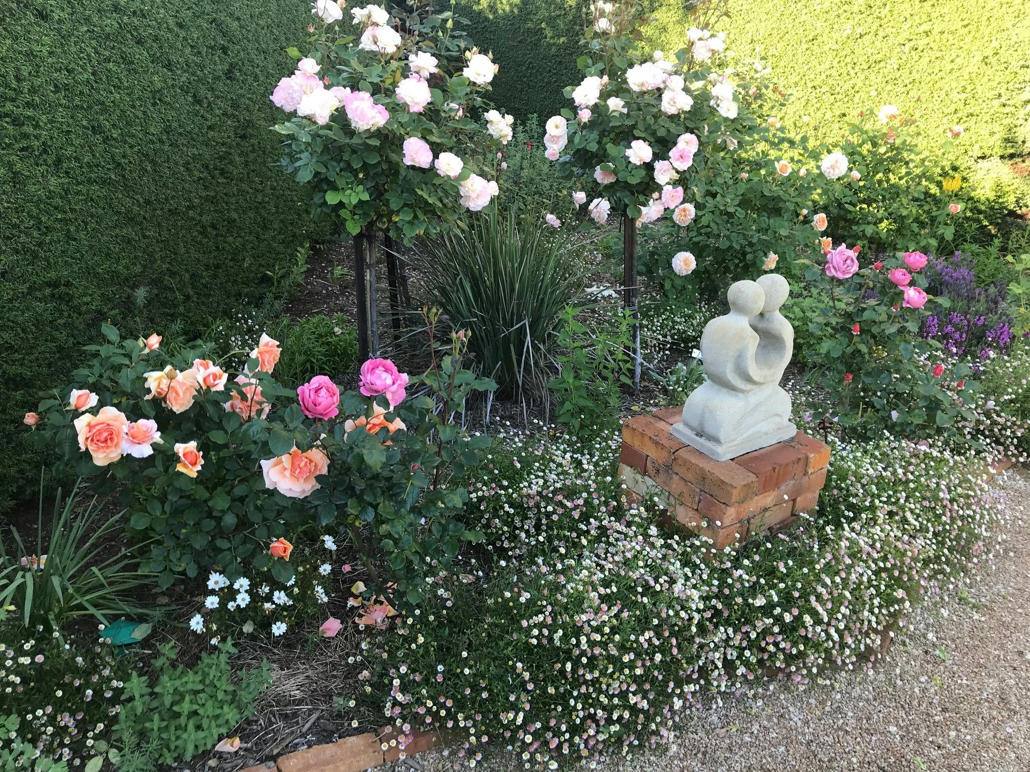 High Country Gardens, Cafe, Gallery and Maze
