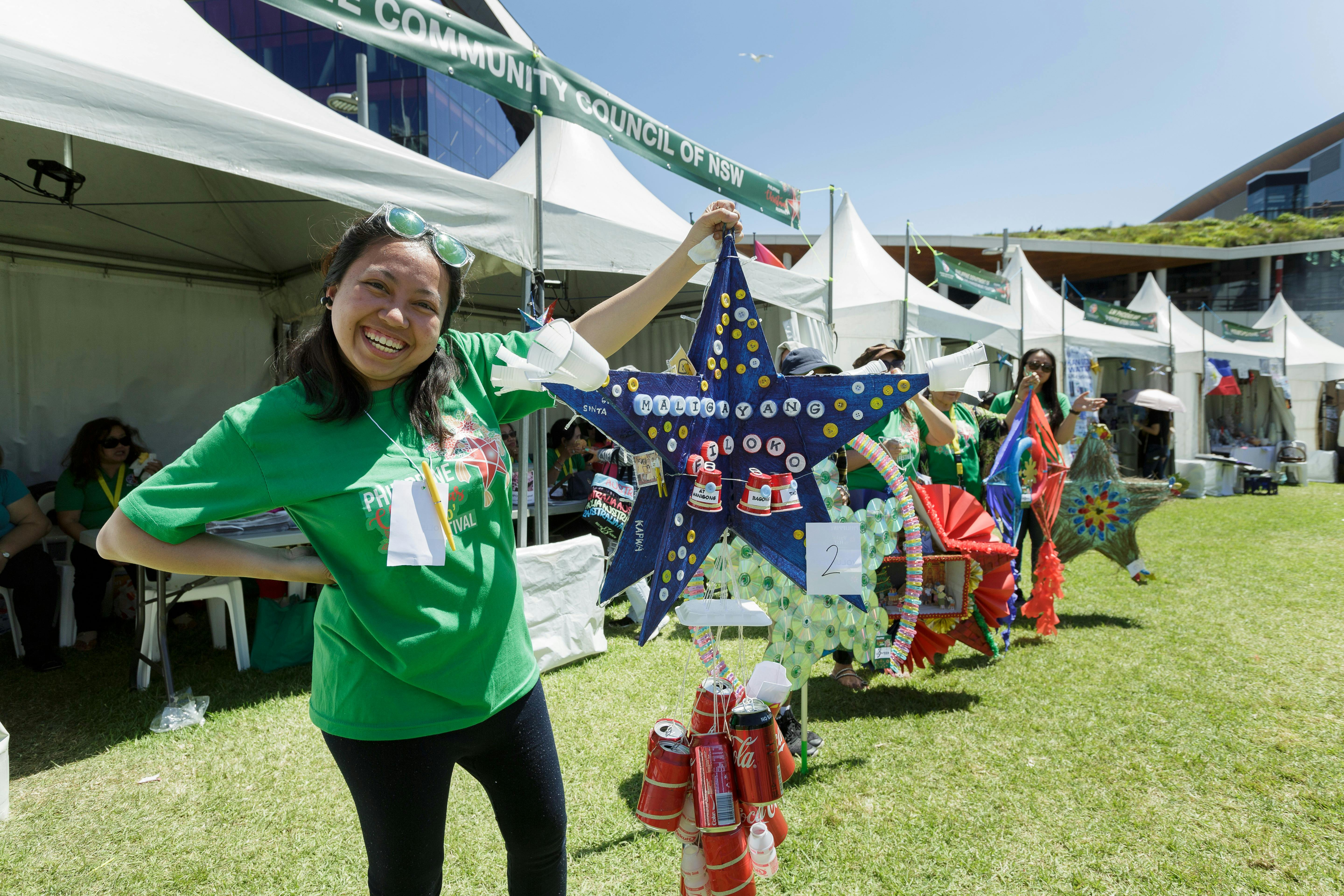 Filipino lantern contest