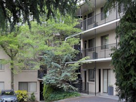 Grosvenor Court Apartments