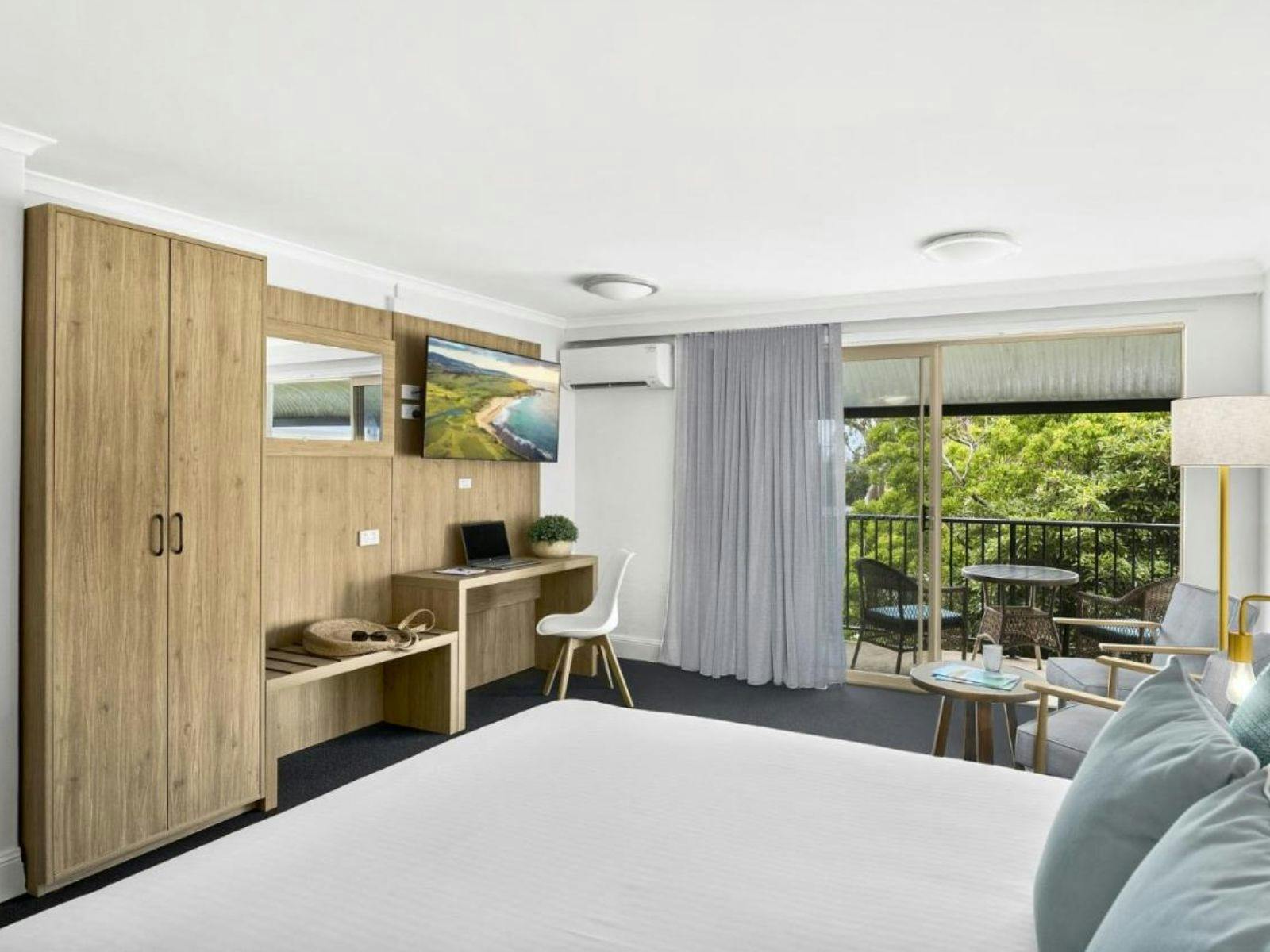 디럭스 킹룸 2층