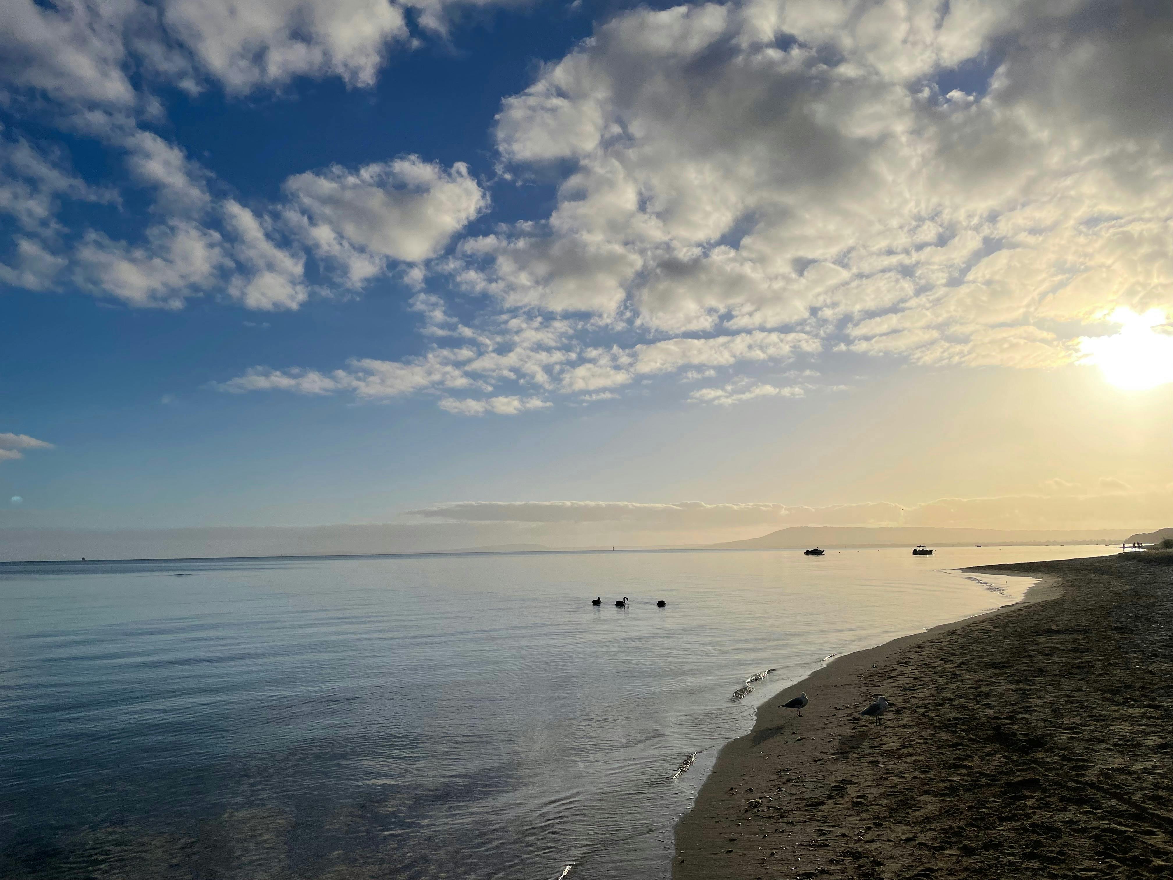 Wake up to the tranquil and peaceful bay beach at your front door