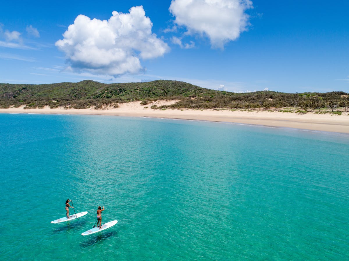 Glide across clear waters and soak in the serenity of Great Keppel Island!