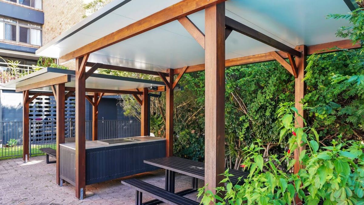 Shared BBQ and outdoor dining area
