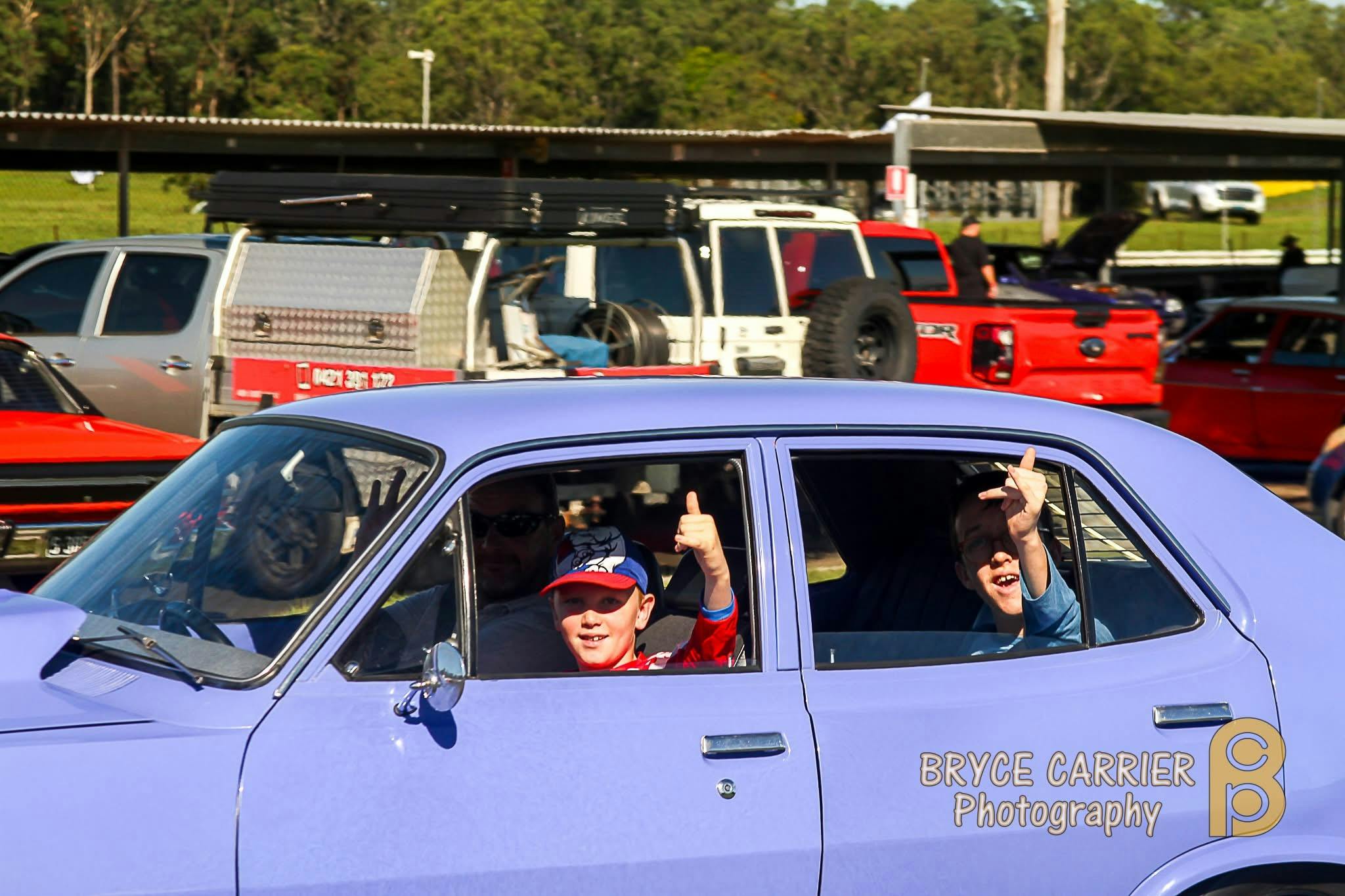 Take the kids around Lakeside Park