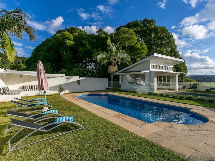 Byrons Brae - Byron Bay - Pool and Cabana