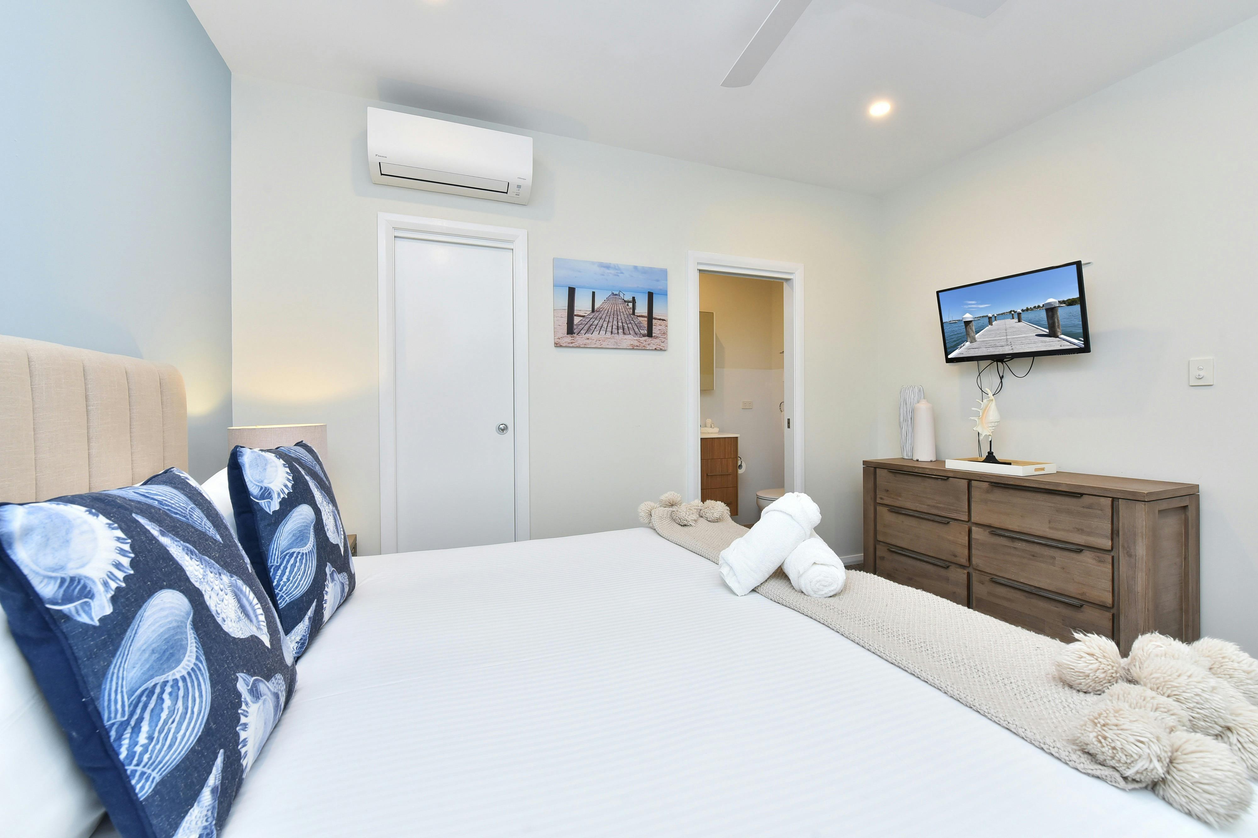 Master bedroom caves beach villas