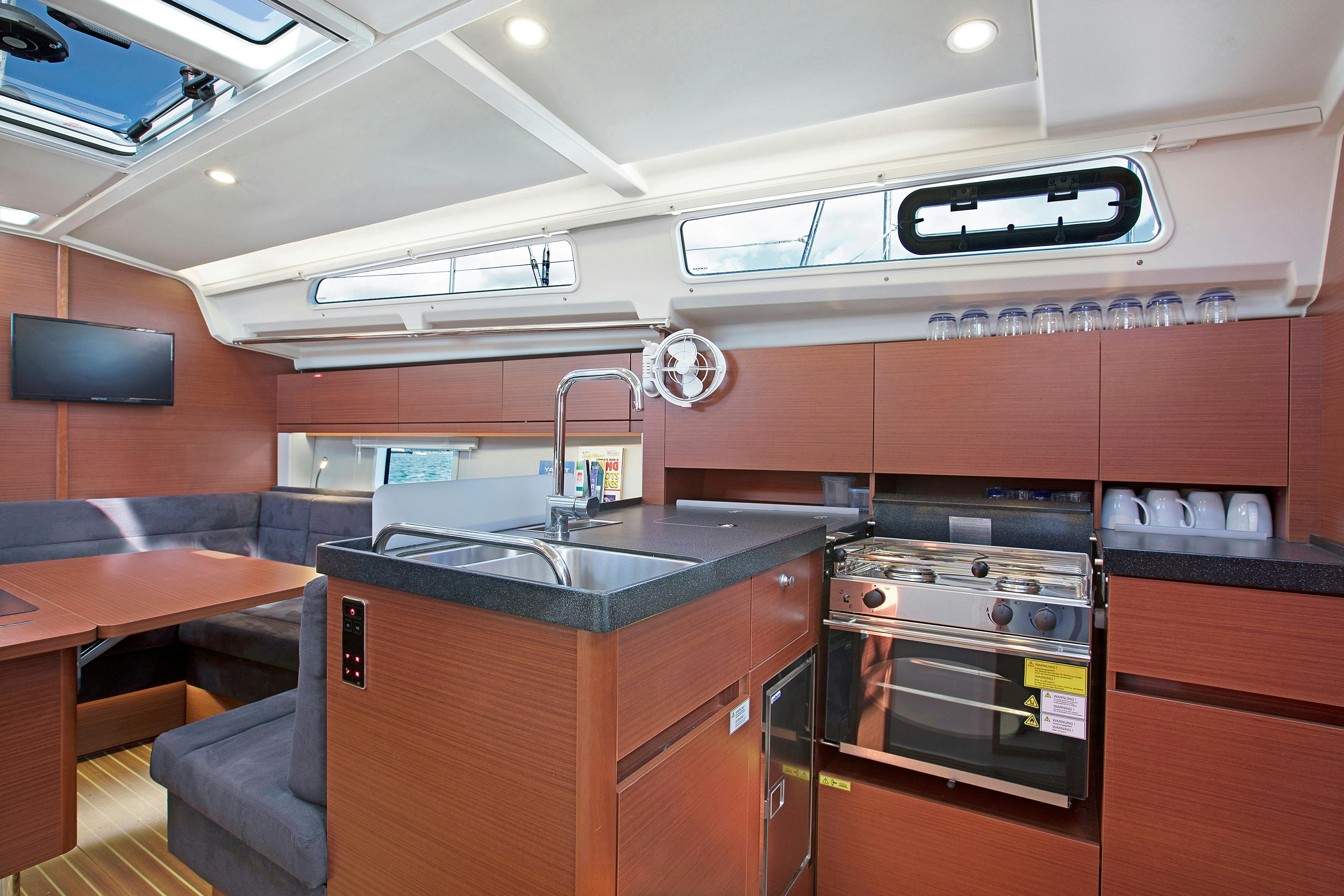 Hanse 388 - 'Wikama', Galley